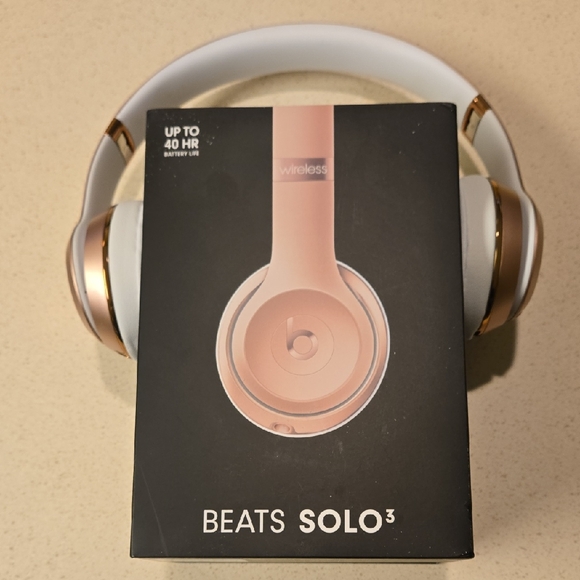 Beats by Dre Other - Solo3 Wireless Headphones - Gold